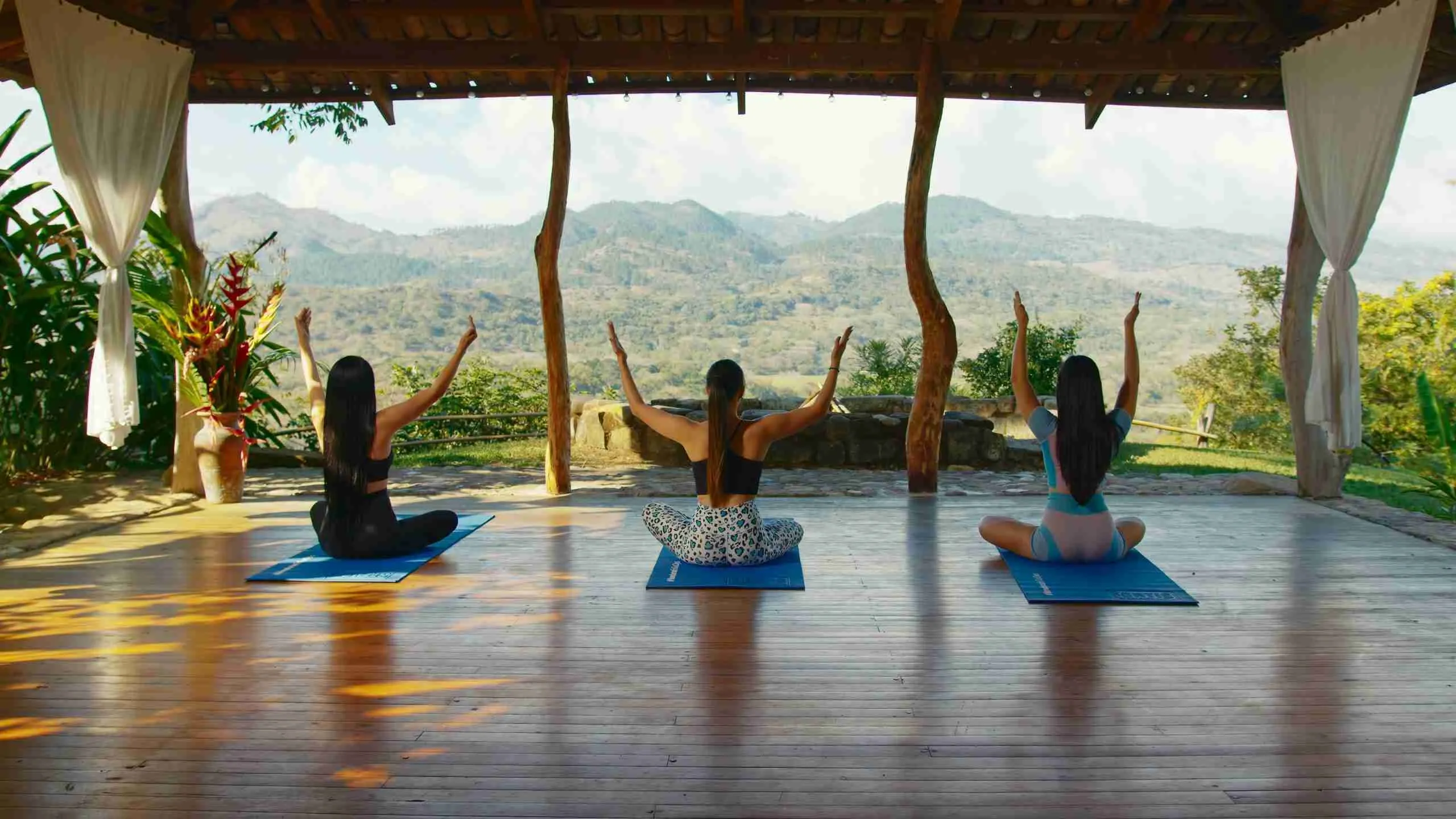 Sesión de Yoga en Hacienda San Lucas, Copán Ruinas